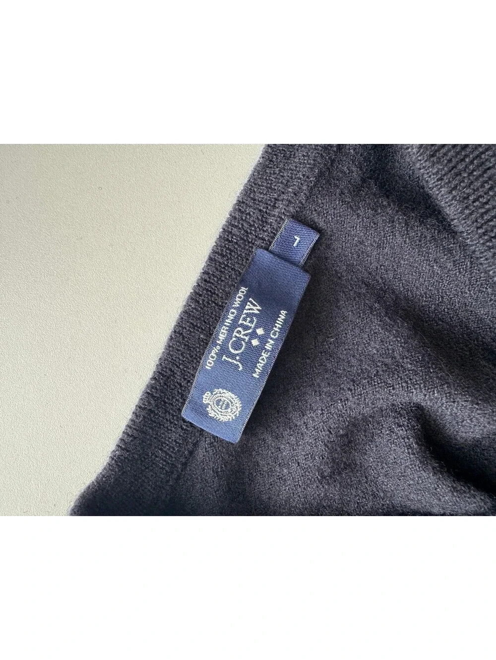 J.Crew Sweater Vest Men’s L Navy 100% Merino Wool V-Neck Classic Preppy